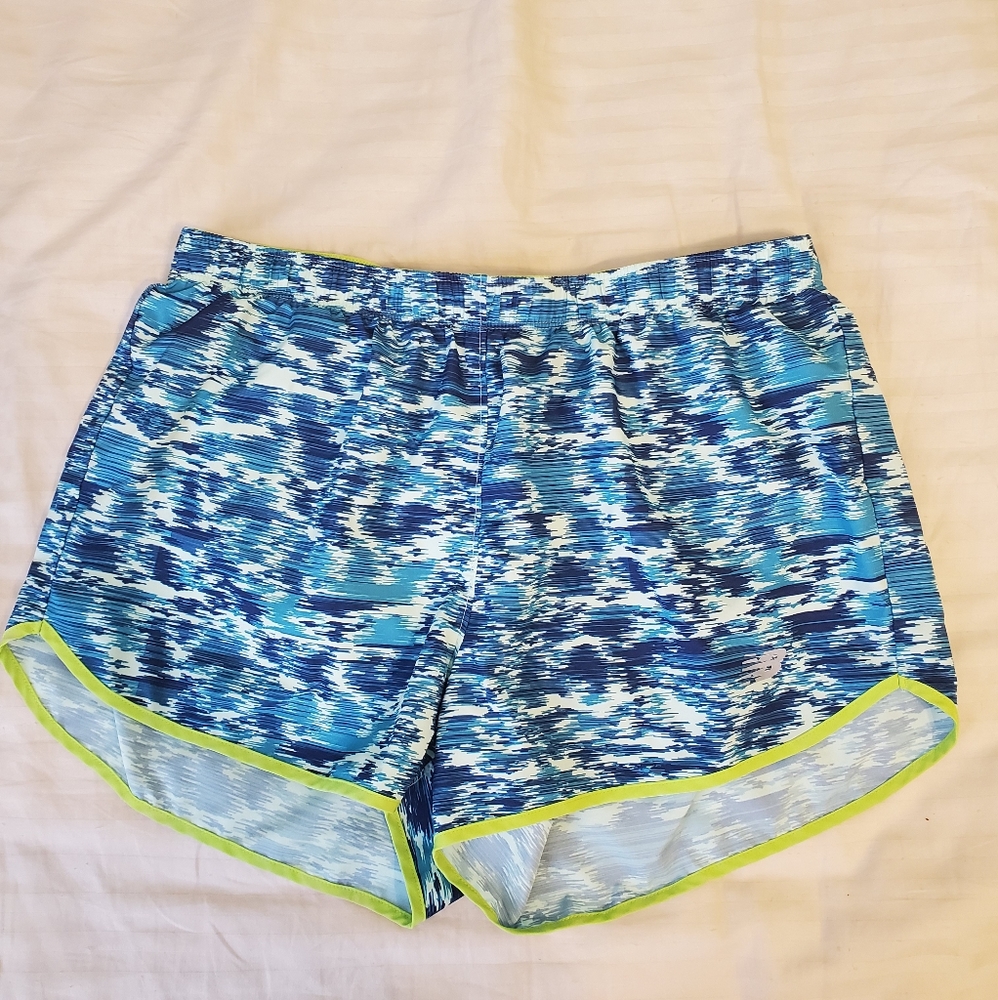✨2/$15✨ New Balance shorts | Women's
